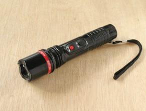 Strong Flashlight Stun Gun for Self-Defense