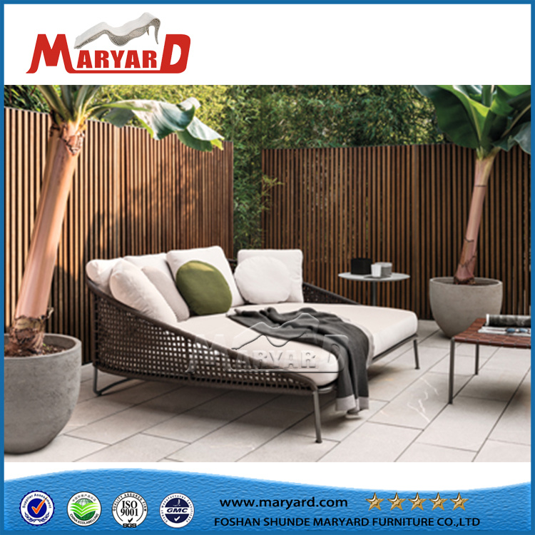 Modern Designe Rattan Furniture Outdoor Round Sun Bed