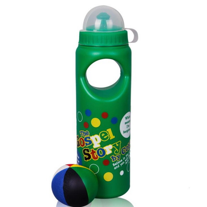 Children Sport Balls Water Bottle with Hanger for Promotion