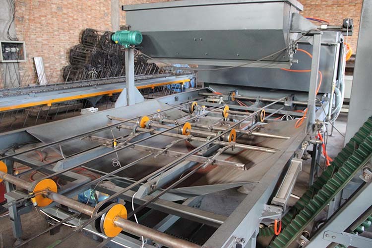 High Quality Galvalume Plate Colorful Stone Coated Metal Roof Tile Machines