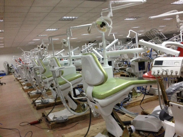 New Fashion Folding Dental Chair Cheap Dental Equipment