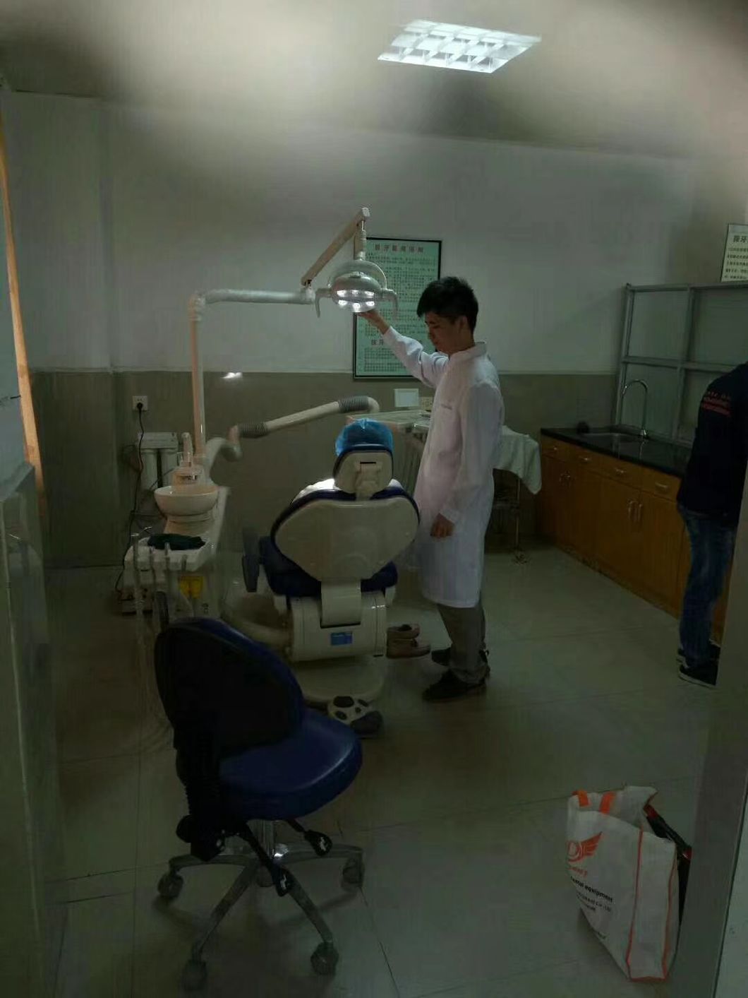 Cheap Sale Best Price China Clinix Dental Equipment Chair Unit