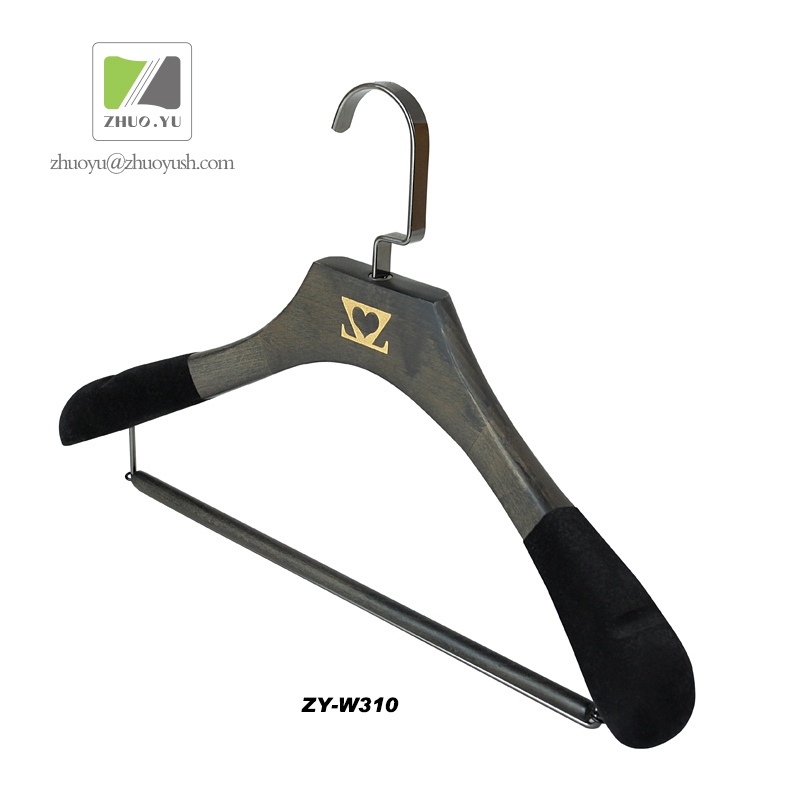 Zhuoyu Custom Wooden Suits Hanger / Men Clothes Hanger