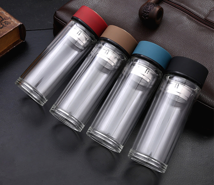 Tea Infuser Borosilicate Glass Water Bottle with Lid, Portable Tumbler