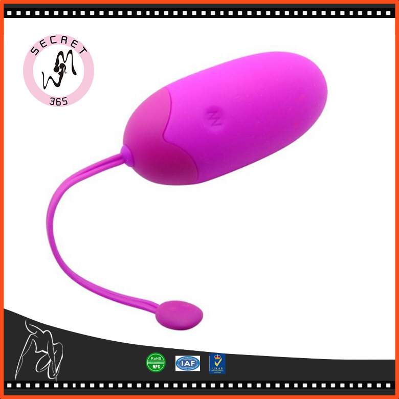 Bluetooth USB Rechargeable Wireless APP Remote Control Jump Egg Vibrators Silicone Vibrating Egg