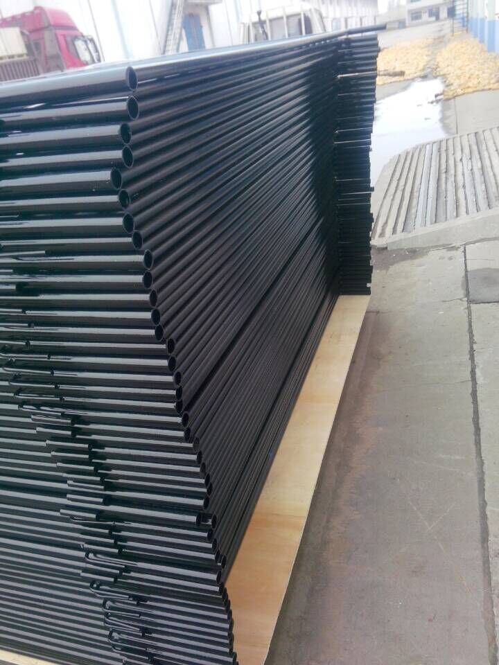 Galvanized/PVC Coated Road Crowed Control Barrier Temporary Fence/ Fencing