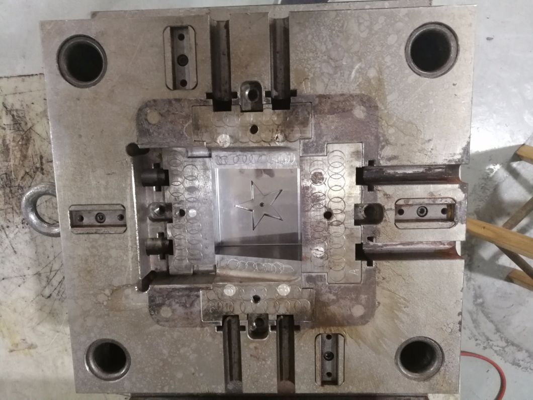 China Supplier Plastic Injection Bucket Mould