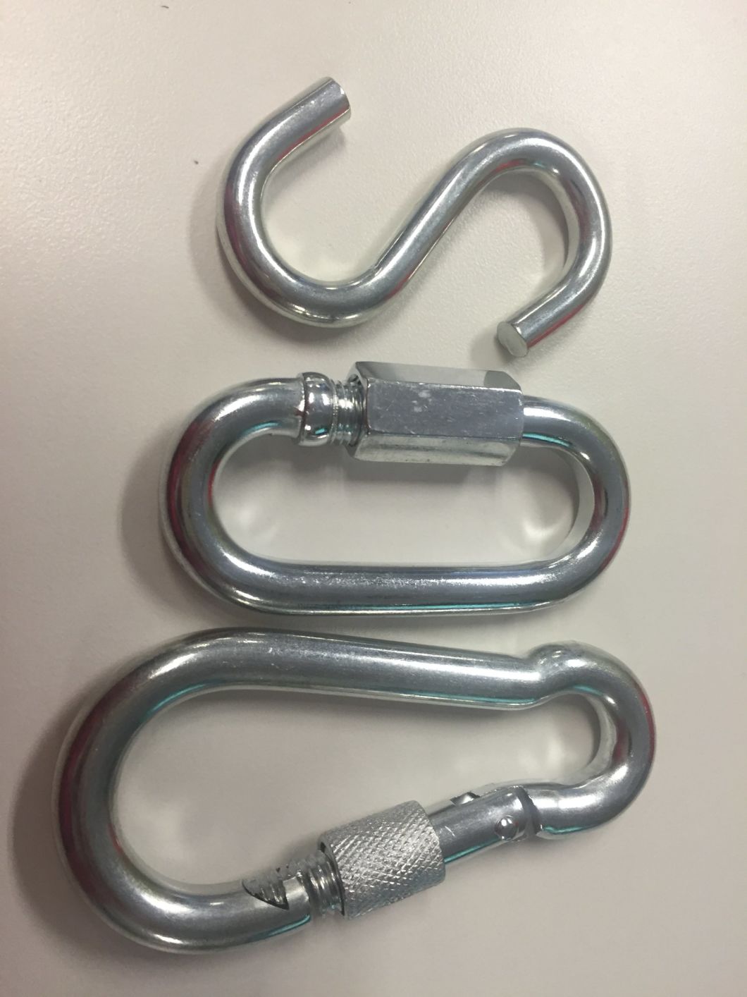 Galvanized Quick Link with Safety Screw for Mountain Climbing