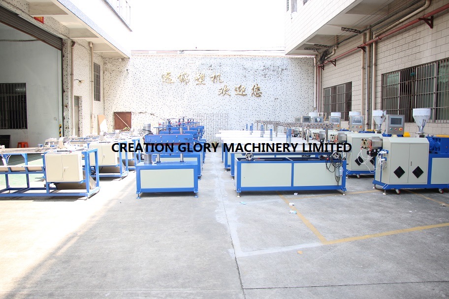 Perfect Finish Semi Round LED Lampshade Extruding Producing Machinery