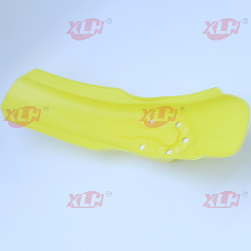 Motorcycle Parts ABS Motorcycle Front Mudguard for Dt125
