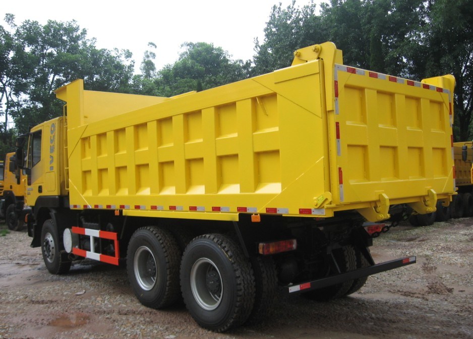 340/380HP 6X4 Iveco Genlyon Dump Tipper Truck