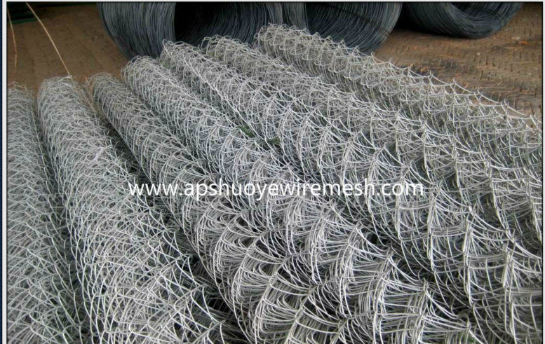 PVC Galvanized Welded Wire Mesh Chain Link Fence for Playground