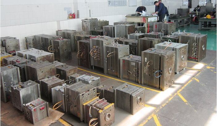 Custom Household Manufacturing Plastic Injection Mould with Competitive Price