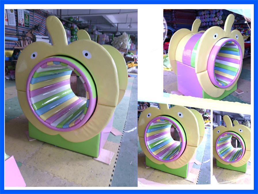 Indoor Playground for Electric Apple Roller Equipment (QL-3005F)