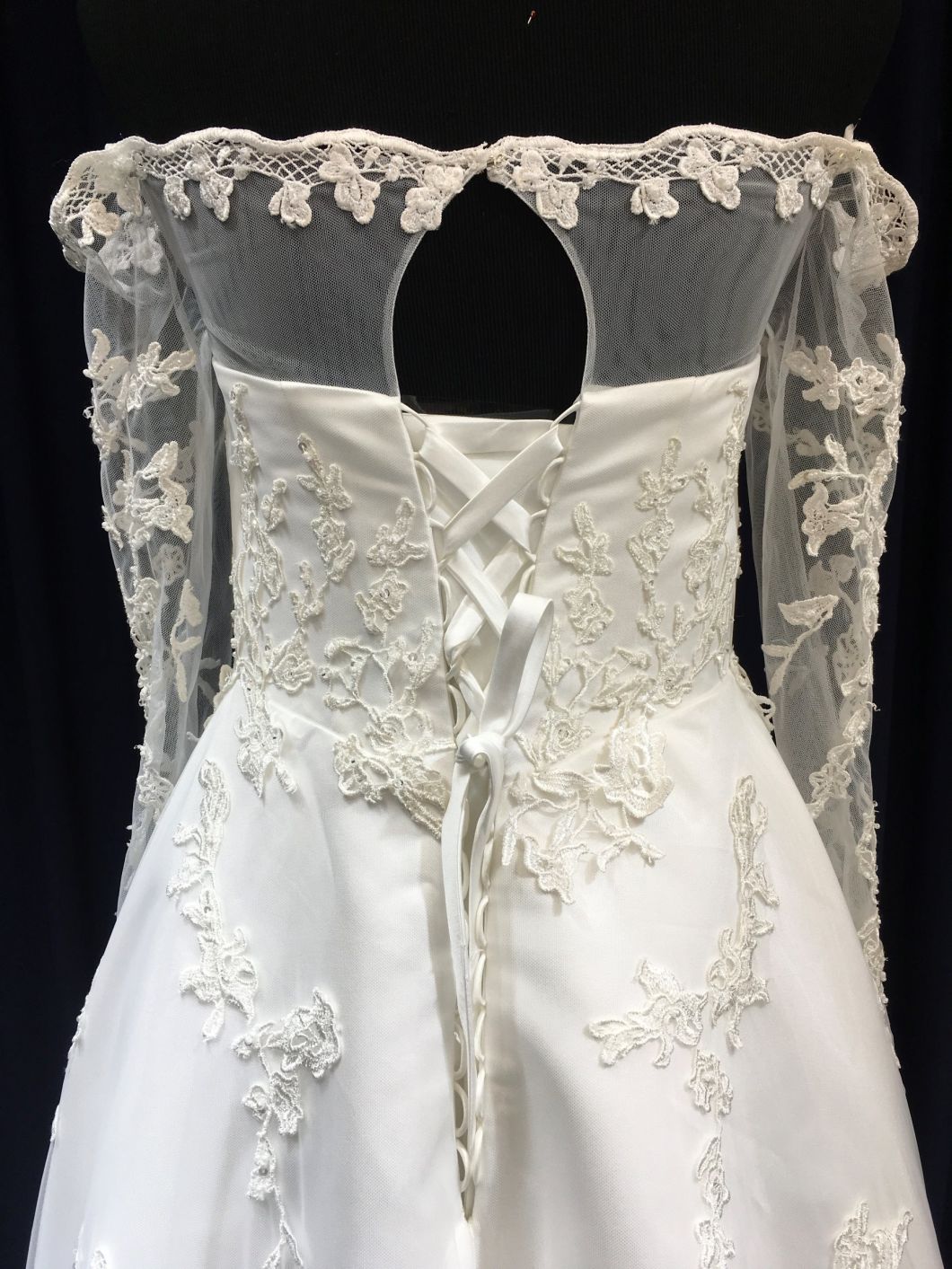 Aoliweiya New Arrival Canada Lace Wedding Dress