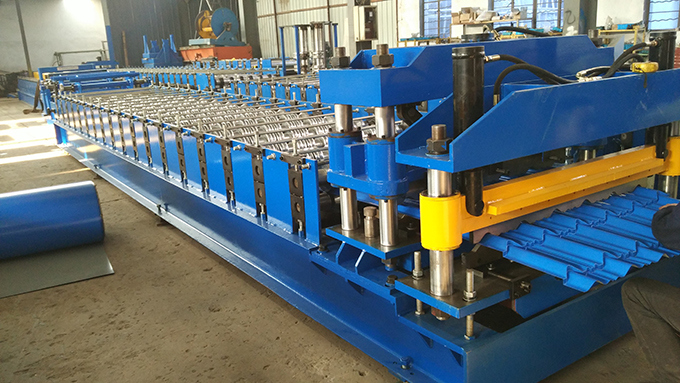 Metal Roof Tile Roll Forming Machine