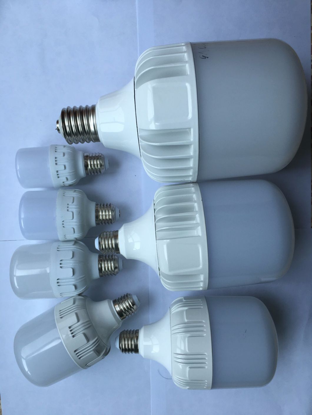 Manufacture Wholesale Ce RoHS Energy Saving Bulb 7W9w12W15W18W20W25W LED Bulb