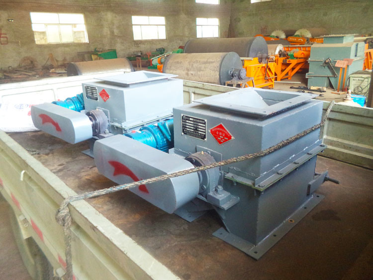 ISO9001 Cxj Dry Magnetic Hematite/Belts/Powder Separator for Iron Ore / Mining/Grinding/Refractory /Food Industry