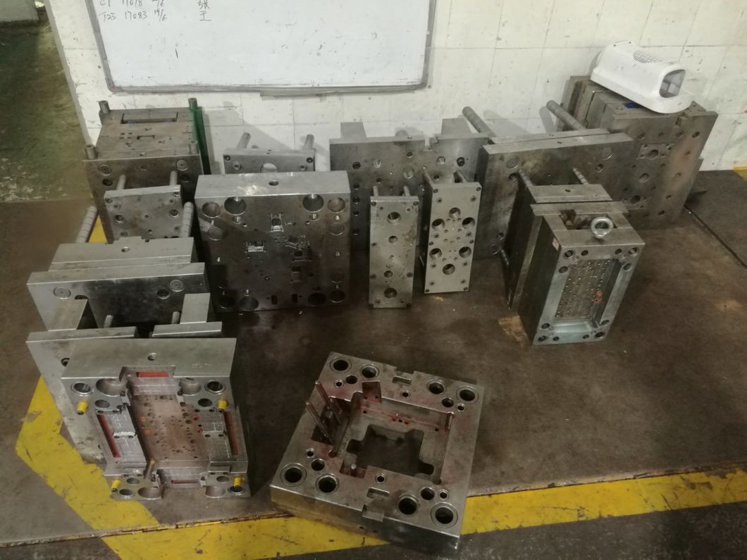 Professional Plastic Mould/Molding Service Maker, Plastic Injection Mold
