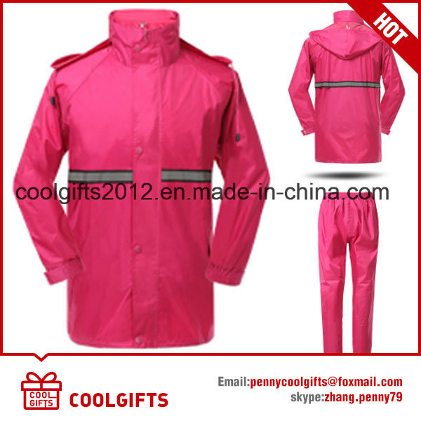 New Fashion Waterproof Polyester Raincoat Set with Reflective Strip