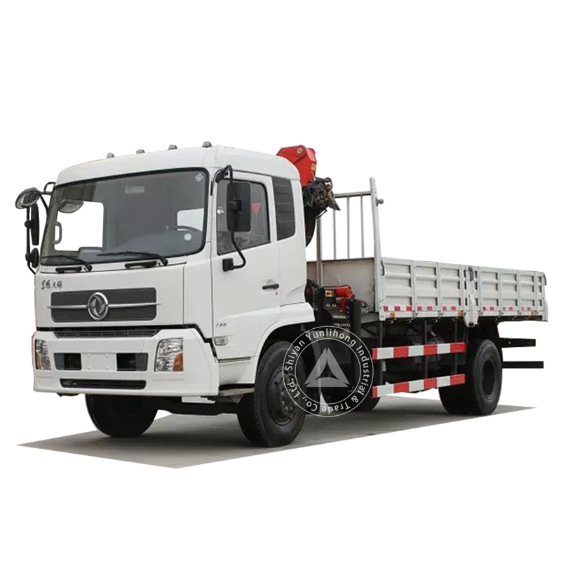 Dongfeng Lifting Height 10.5m Working Range 8.5m 6.3 Ton (6, 3t) 3 Arms Folding Arm Crane 4X2 6 Wheels LHD Truck Mounted Crane
