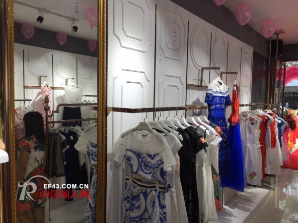 丹诗格尔女装河源店开业  开启夏日时尚狂欢季