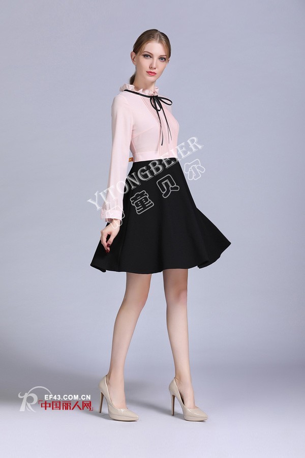 糖果色减龄吗 初秋季穿衬衫裙怎样