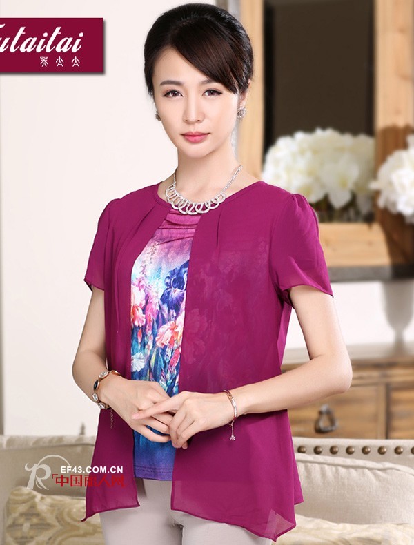 妈妈装款式 40岁以上的妈妈穿什么好看