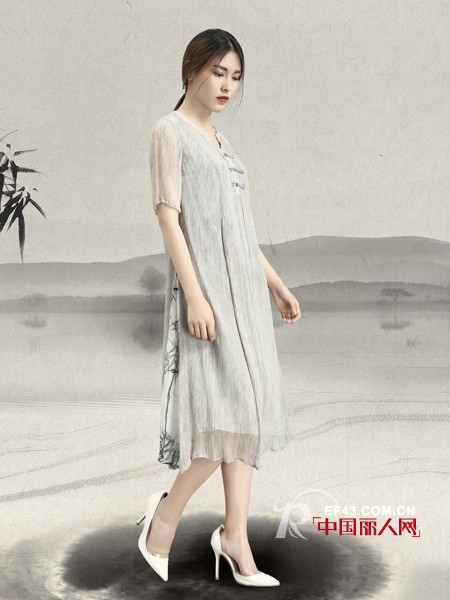 水墨生香品牌女装 女生如画般的美
