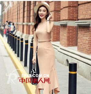 千姿惠精致女装 用完美搭配的裙子来展现自我风格