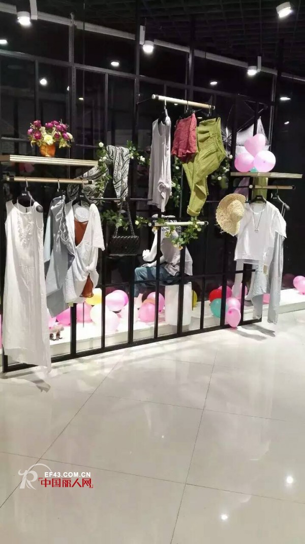 恭贺杭州纯粹女装安徽太湖店盛大开业