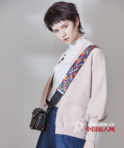懂爱的女生，毛衣别乱穿