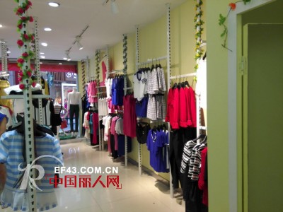 热烈都市衣柜中山张家边店开业大吉