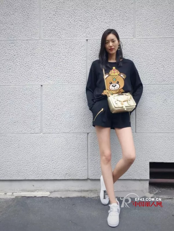 休闲短裤丨让你的出行充满魅力，美到犯规