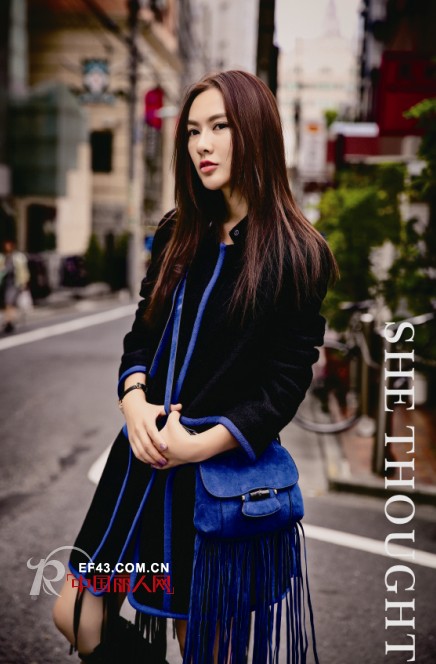 她思 - SHE THOUGHT