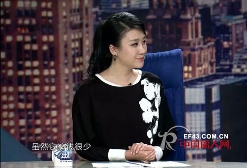 主持人刘晔与衣架时尚品牌女装的浪漫邂逅