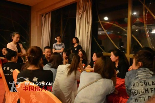 2015年艾利欧秋装二次订货会在武汉圆满结束