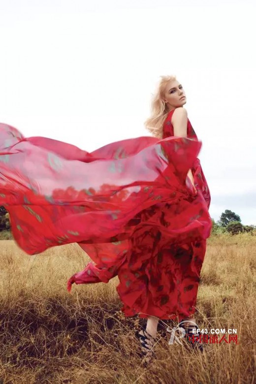 2015深圳服装展品牌推荐：缘尚儿--柔美色调 如花绽放