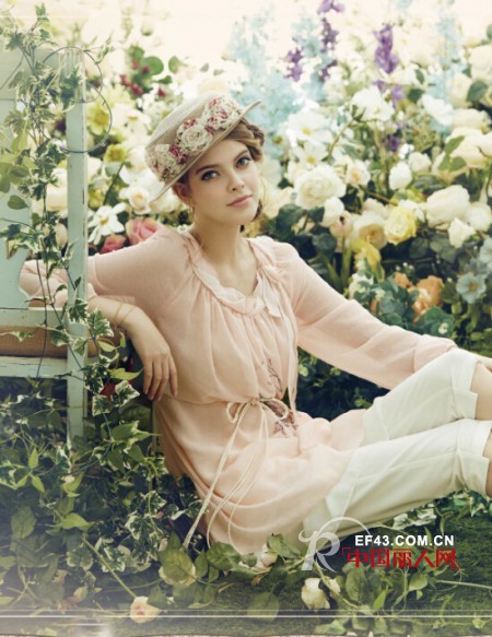 台风天穿什么好 出格女装推荐