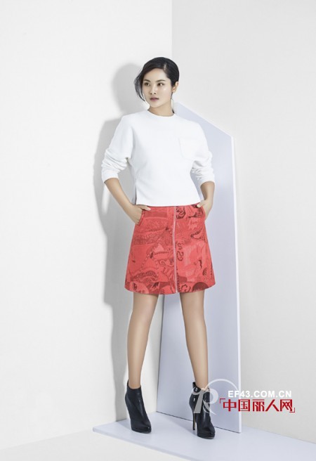 秋季上班怎么穿 衣架休闲通勤装推荐