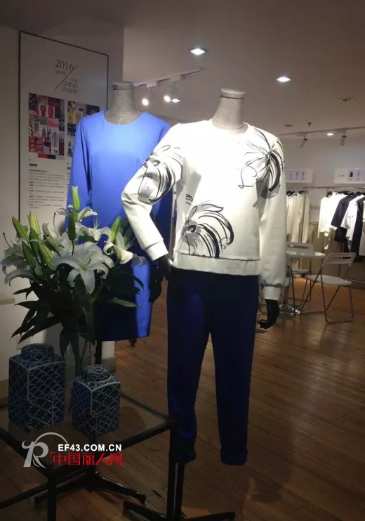 衣架在秋风中拥抱春日的明媚 订货会璀璨绽放