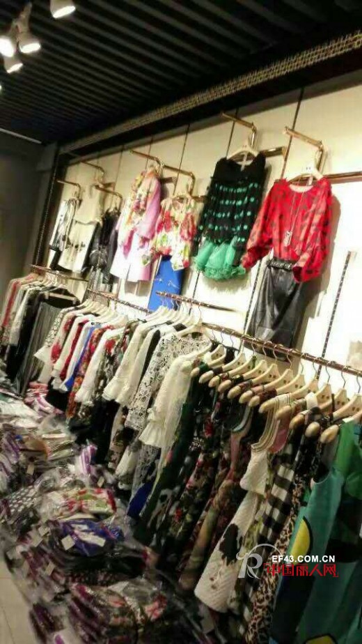 热烈祝贺TRUGIRL楚阁湖南株洲新店开张