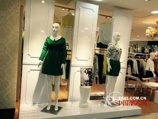 蔓露卡女装广东省韶关市益华百货店开业