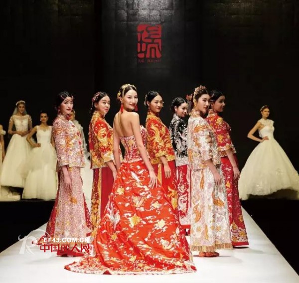 中式婚纱礼服感受中国文化 FAMORY名瑞与你相约2017CHIC秋季展