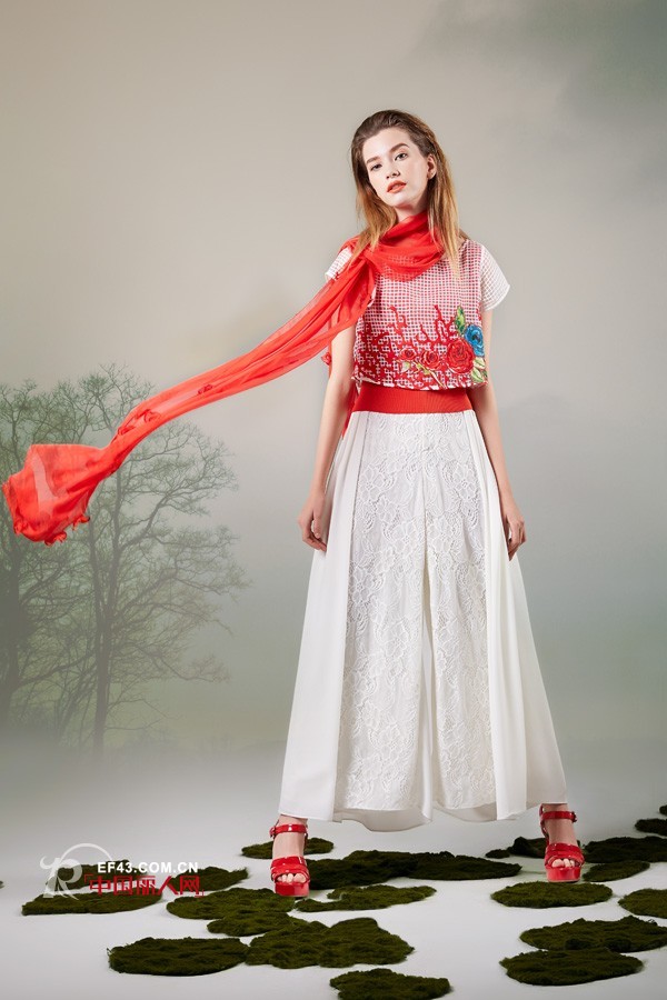 橙色服装搭配 橙色给你接近太阳的机会