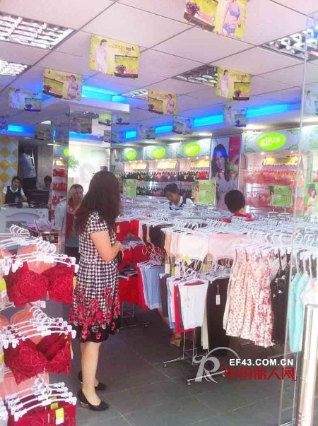 伊之美内衣深圳龙岗旗舰店，火爆开业