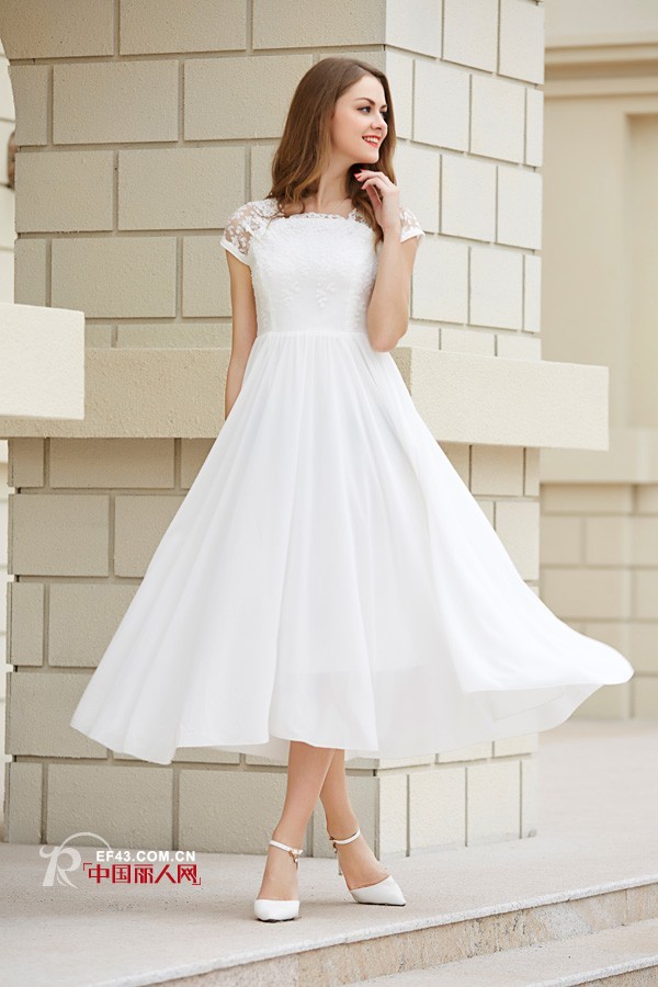 金蝶茜妮女装|花平民的价格 做优雅的女人