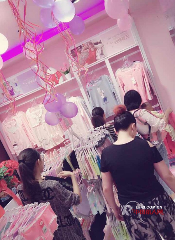 新店开业，恭喜贵州丁女士玫瑰春天品牌店盛大开业