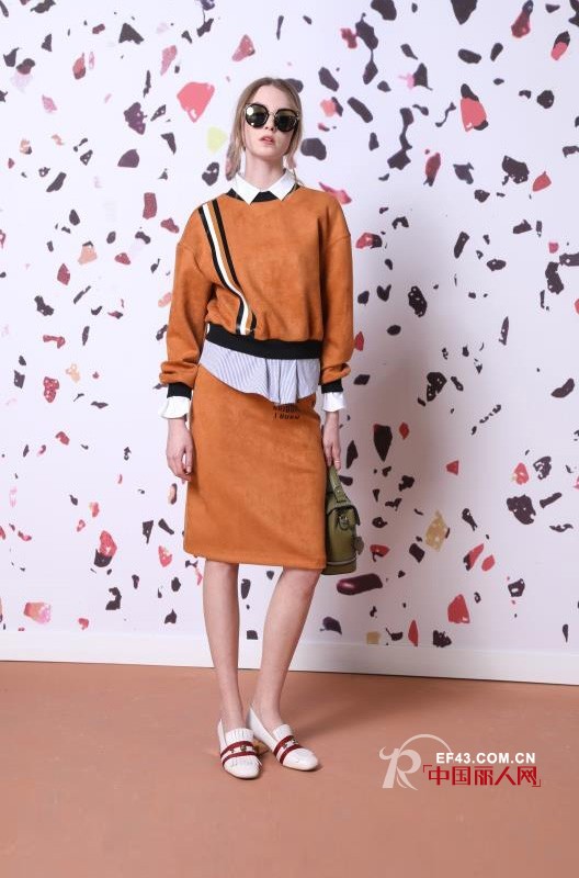 棕色外套配什么衣服 棕色衣服配什么颜色好看