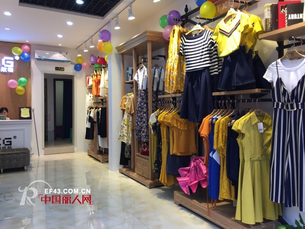 喜讯：热烈祝贺彤欣格女装四川成都店新店开业